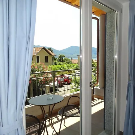 Helianthus Appart hôtel Cannero Riviera