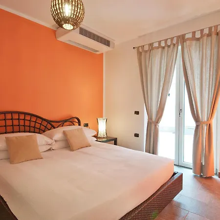 Helianthus Aparthotel