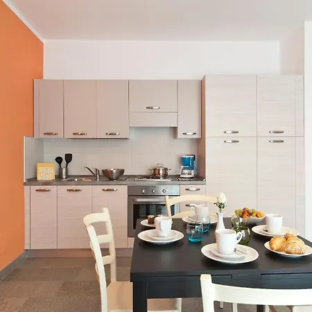 Apartahotel Helianthus 3*