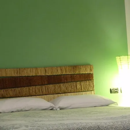 Helianthus 3* Cannero Riviera